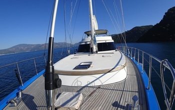 Mural Yachts 28 (2011)