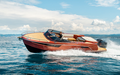 Alfastreet Marine 32 Cabin Outboard