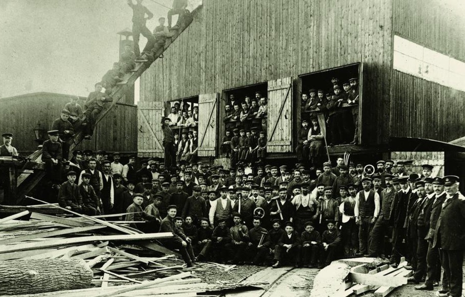 Новая верфь Lurssen,открытая в 1904 году