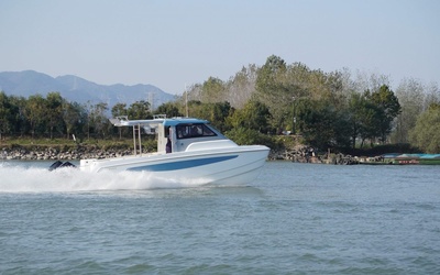 Aquila  28 Molokai Cuddy