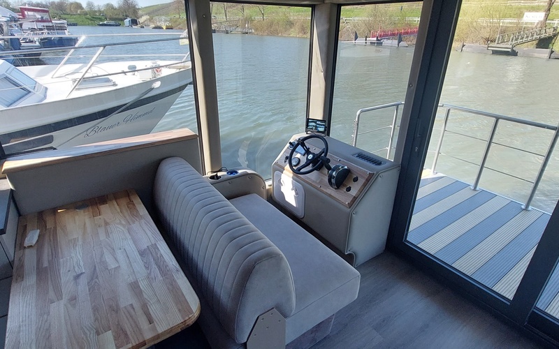 Inter Corpora Demeter 145