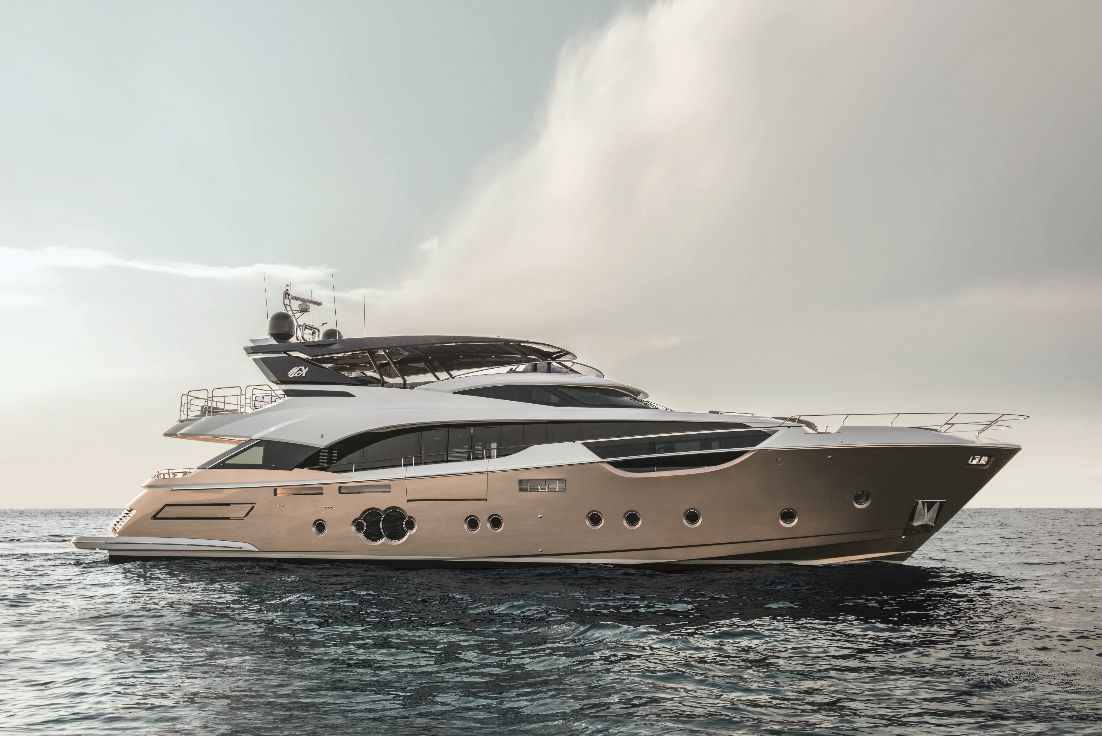 monte carlo yachts 96 price