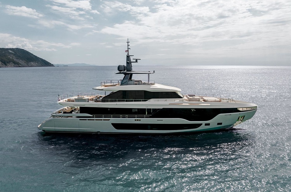 Azimut Good Year 5