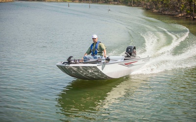 Crestliner 1657 Outlook SS