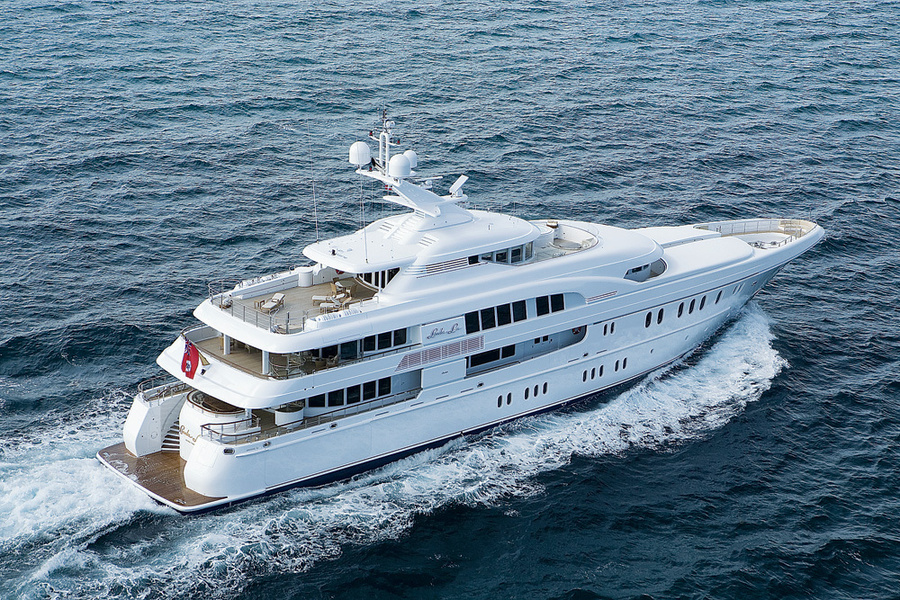 Lurssen Linda Lou was targeted by pirates on the way to a boat show in Abu Dhabi in 2010. 