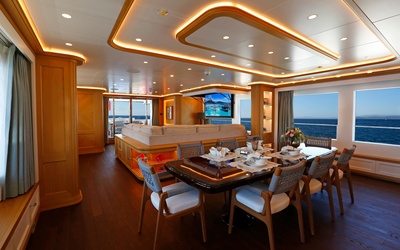 Hinckley Talaria 55