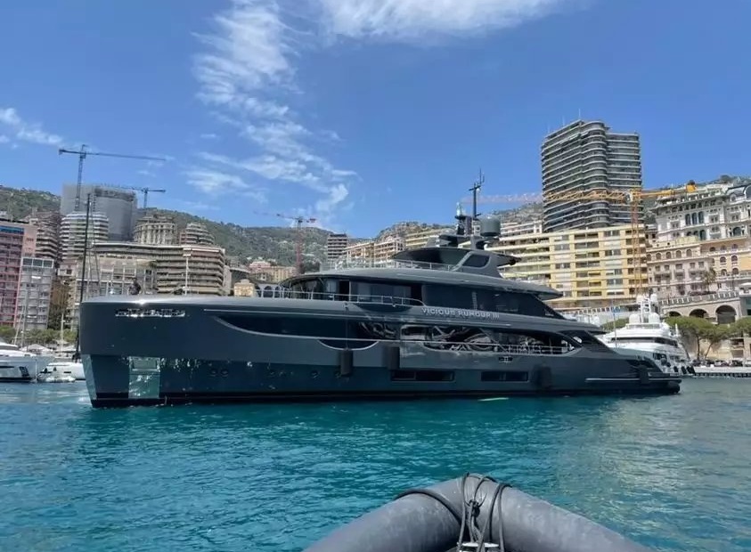 Benetti Vicious Rumour III