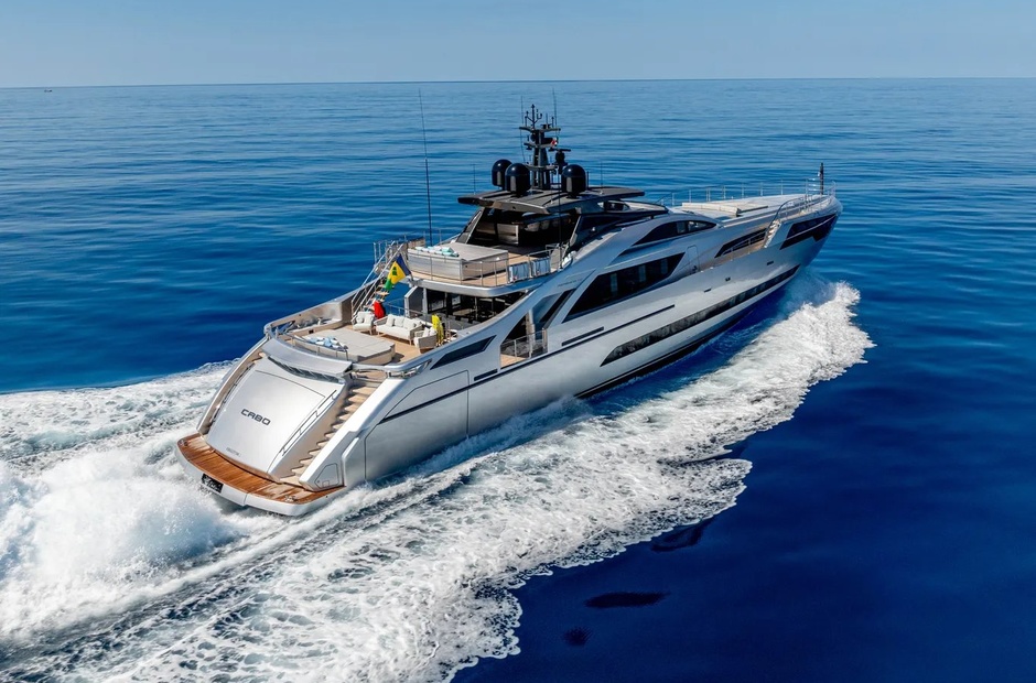 Pershing Cabo