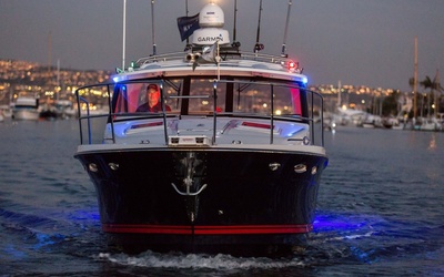 Cutwater C-302 Sport Coupe