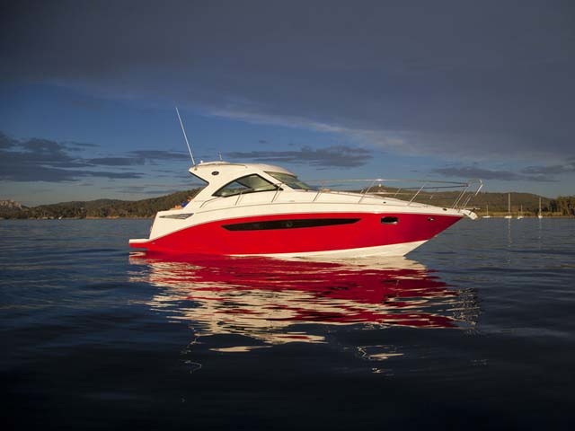 Sea Ray 355 Sundancer: Prices, Specs, Reviews and Sales Information - itBoat