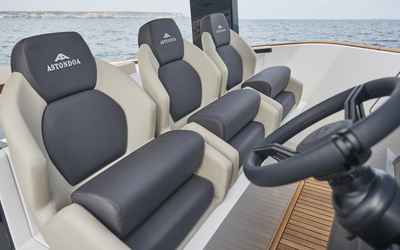 Astondoa 377 Coupe Outboard