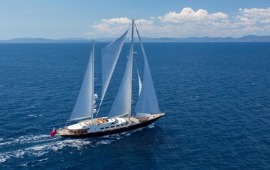Perini Navi Antara