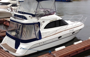 Galeon 330 Fly
