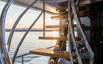 Novurania Deluxe 460