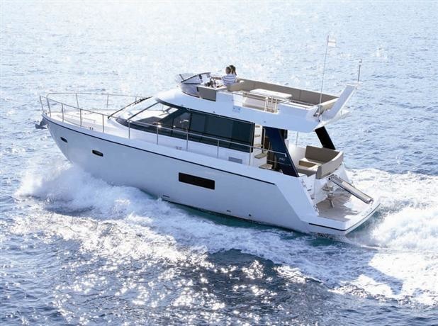 Sealine F 42