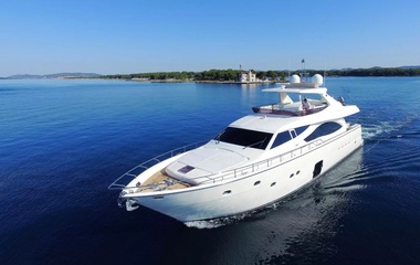 Ferretti Astarte