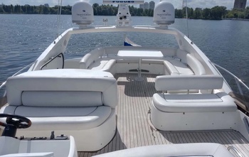 Sunseeker Manhattan 64 (2001)