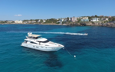 Fairline Nirvana