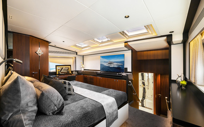 Hinckley Picnic Boat 40