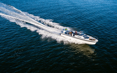 Nimbus Tender 9