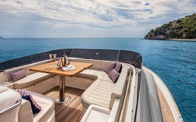 Mochi Craft Dolphin 64 Cruiser