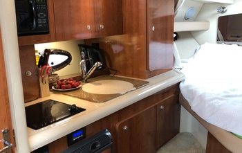 2008, Cruisers Yachts 300 Express