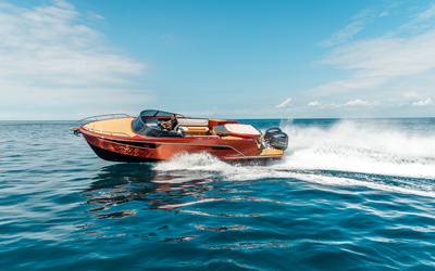 Alfastreet Marine 32 Cabin Outboard