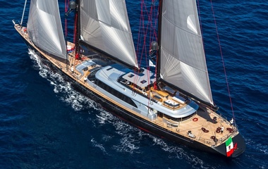 Perini Navi Seven