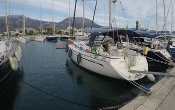 Bavaria Cruiser 37 (2006)
