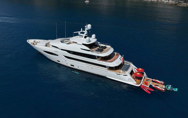 Marin LuxurYachts Tirea