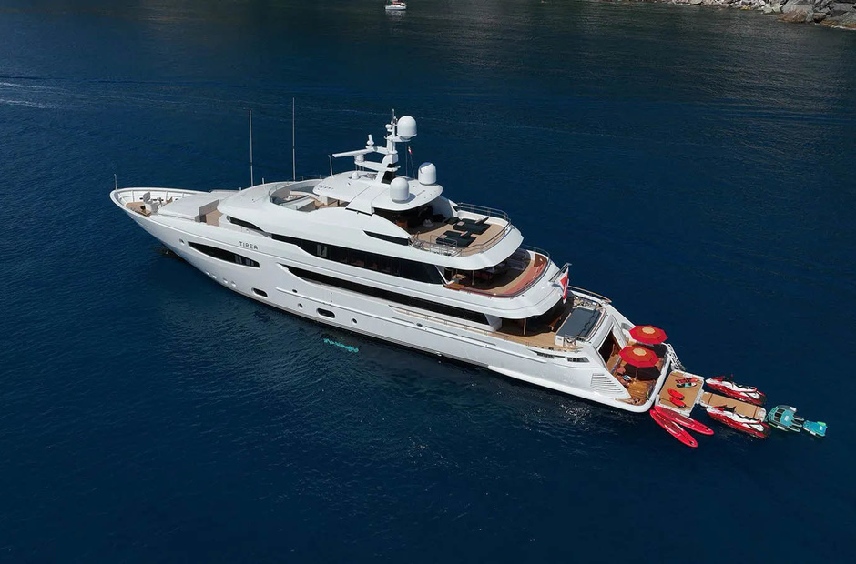 Marin LuxurYachts Tirea