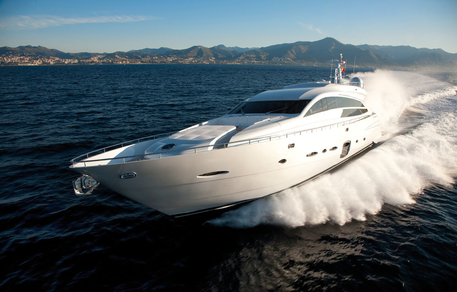 Pershing 92