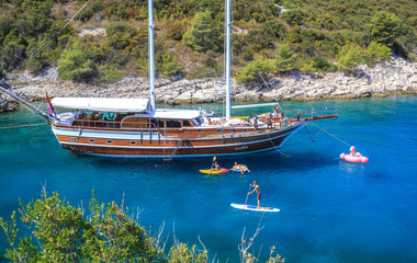 Custom Boats Alluree