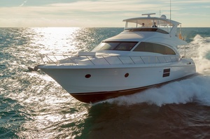 Hatteras M60 