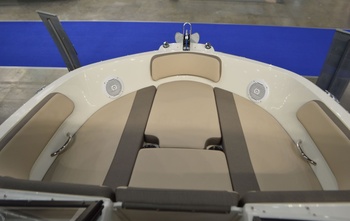 2020, Bayliner VR6 Bowrider