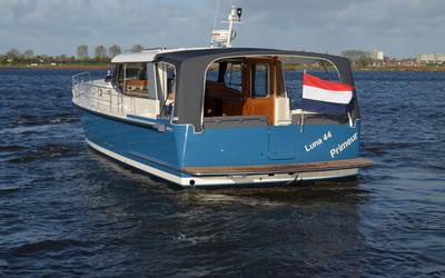 Brandsma Luna 44