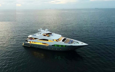 Custom Boats Ark Noble