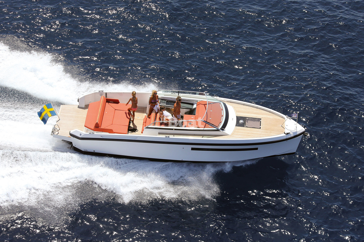 Delta 33 Open: Prices, Specs, Reviews and Sales Information - itBoat