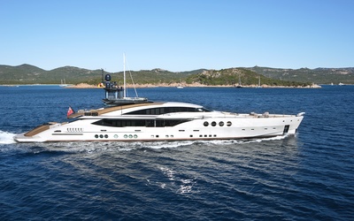 Palmer Johnson 210 SportYacht