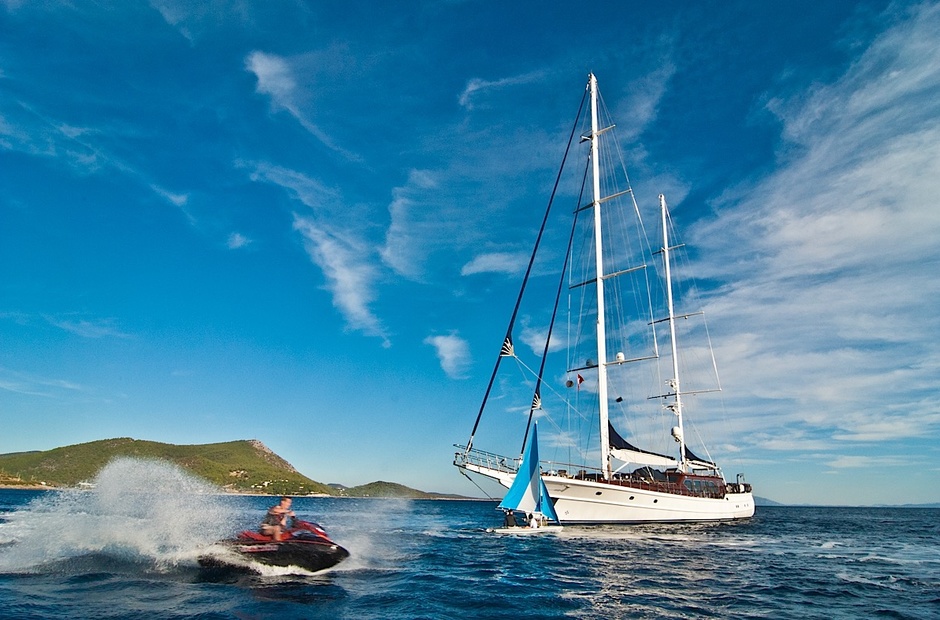 Pax Navi Yachts Clear Eyes