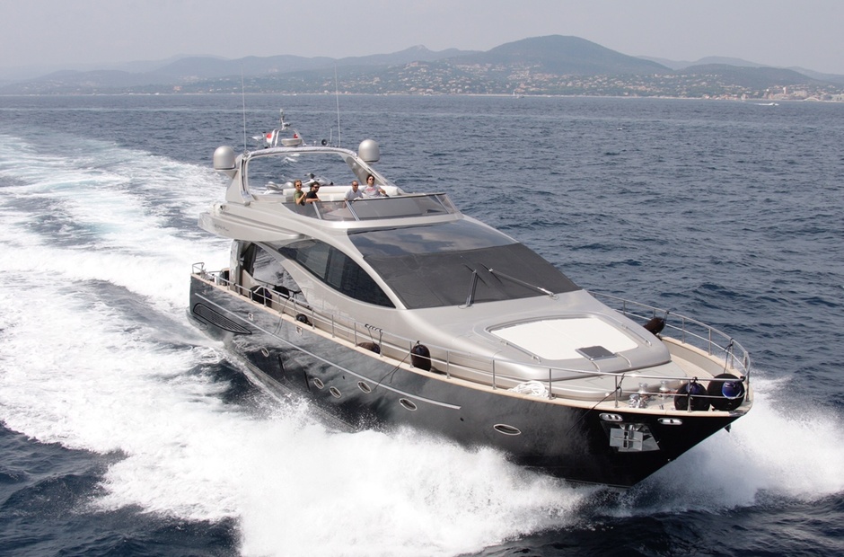 Riva Black Pearl Ajaccio