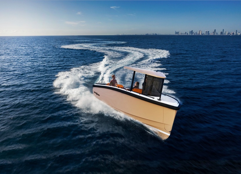DutchCraft 25 was born to get the most out of your time on the water.