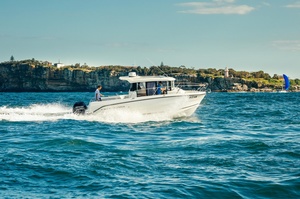 Parker 800 Pilothouse