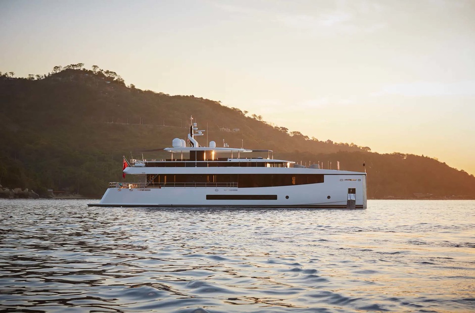 Feadship CID