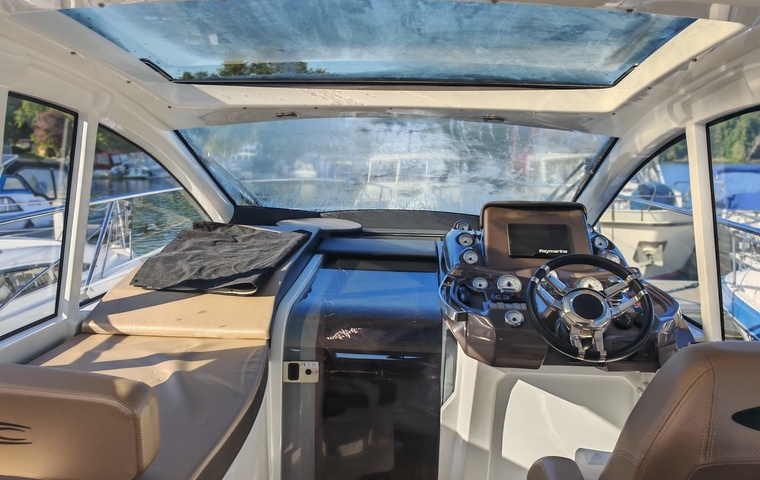 Cobrey 33 HT (2015)