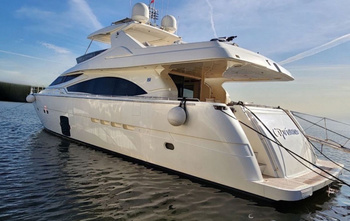 Ferretti 830 (2010)