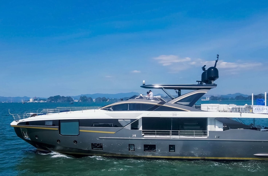 Azimut Dong Hai