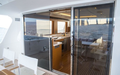 Outer Reef  640 Azure MY