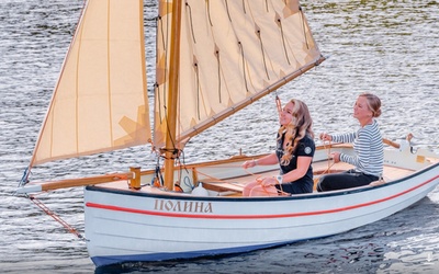 12 Feet «12 футов Динги» (12′ Dinghy) с одномачтовым рейковым парусным вооружением шлюп