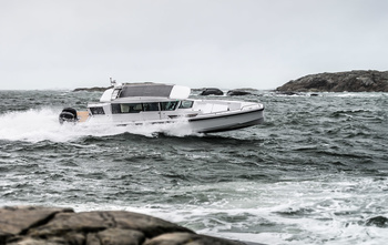 Axopar 37 Cabin